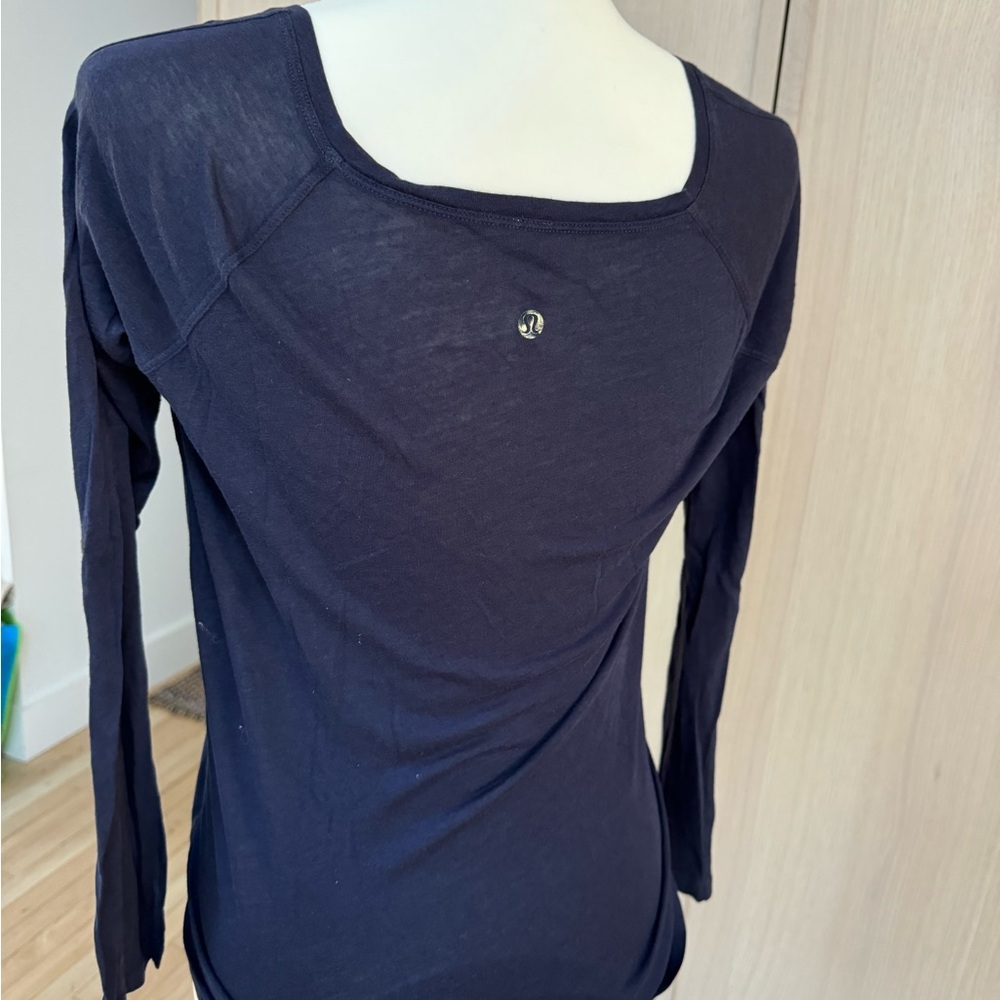 Lululemon - Picture 3 of 4